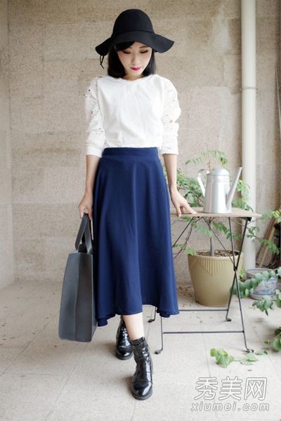 秋季搭配必备长裙，彰显韩式气质。