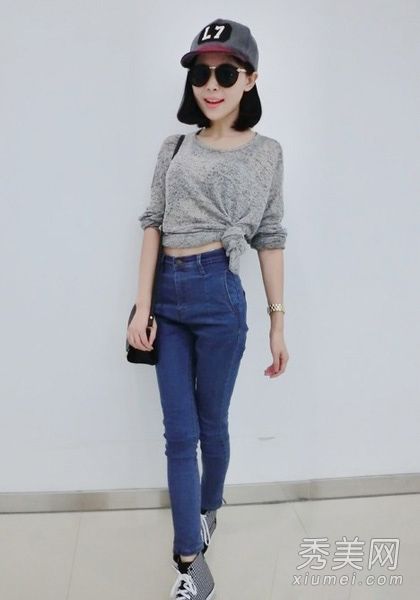 秋装搭配示范牛仔裤搭配整齐帅气