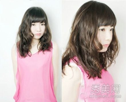 这个矮个女孩的发型推荐了10种韩国发型,长发高挑。