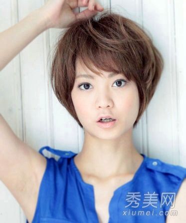 2013流行女孩短发甜美女孩优雅转型