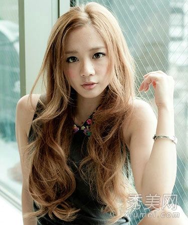 秋天和冬天流行的发型推荐15种卷发