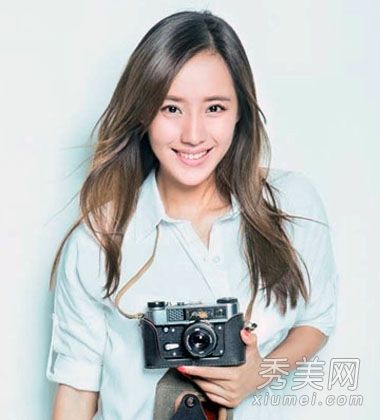 深秋韩式长发女孩照片清新动人