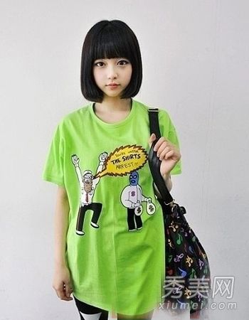 从短发到卷发,9种时尚的发型可以很容易地改变成汉族的范美女孩