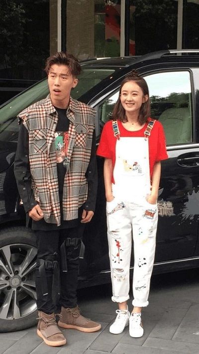 七十二层楼的齐鲁赵李颖背带裤多少钱？赵同款裤带品牌