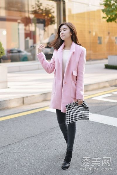 冬季经典修身羊毛外套+平角短裤迷人