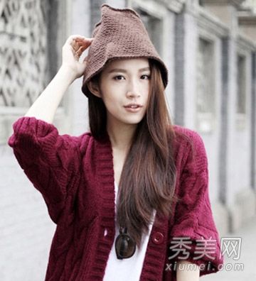 2014年秋冬流行的韓式發型被簡單地搭配並改成了文清
