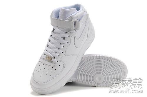 耐克sf af1中号耐克空均益白色配色多少钱