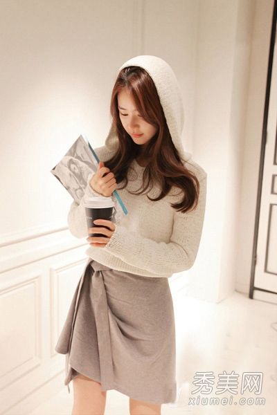 针织衬衫+裙子女士风格搭配最美