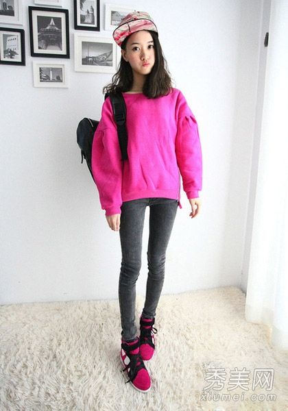 甜美的陈年汉范儿,高领衫和牛仔裤