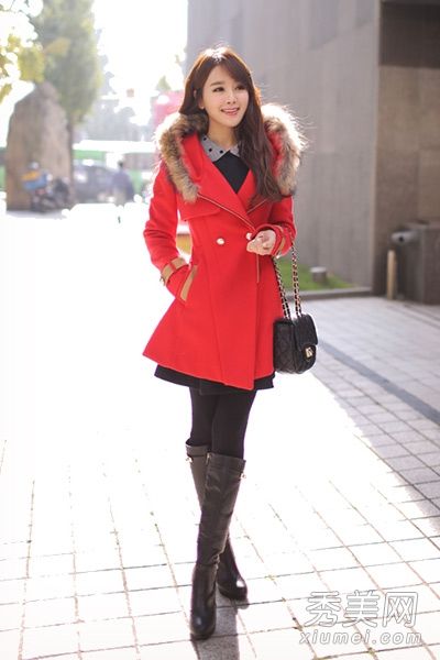 时尚羊毛外套搭配优雅浪漫的冬季