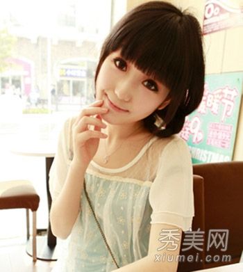 夏日女性发型时尚气质闪耀街头