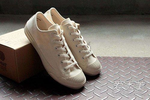 月亮鞋怎么样？月亮星帆布鞋容易穿吗？