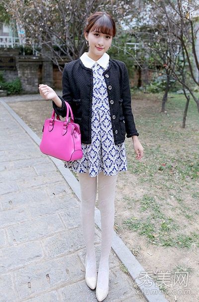 带连衣裙的小香风夹克