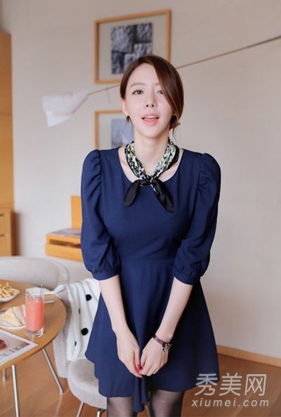 长袖连衣裙新搭配展现淑女气质