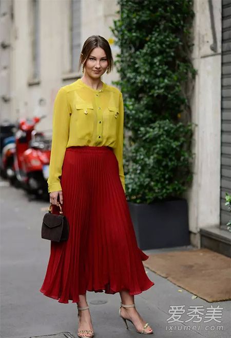 百褶裙a字裙是这一季最流行的五种服装