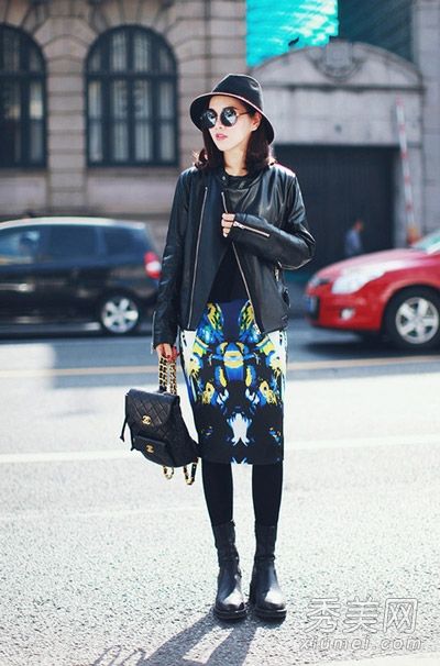 冬装不臃肿，臀裹裙巧弯。