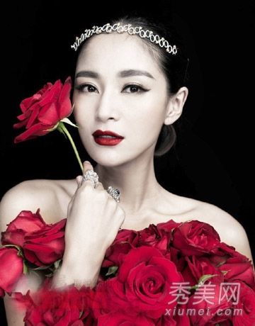 2014年,最新设计的韩式发型由高贵气质的女神组成。