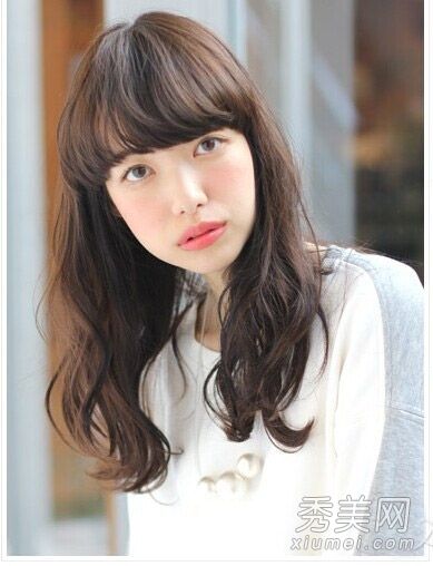 日本浪漫长卷发秀夏季时尚新装