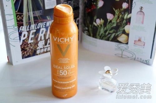 巍子有湖清透防晒霜怎么喷怎么用多少钱