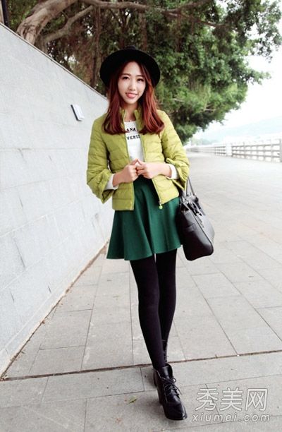 棉袄女装短裙，短裙女孩秀高的着装方法