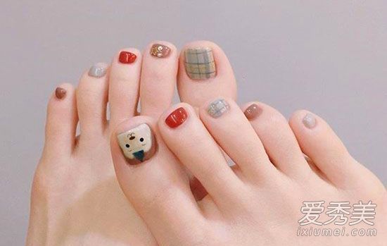 2016年新脚趾指甲艺术图片是第一次看到！