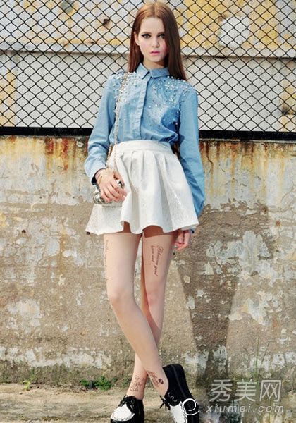 如何搭配十种现代风格的牛仔衬衫