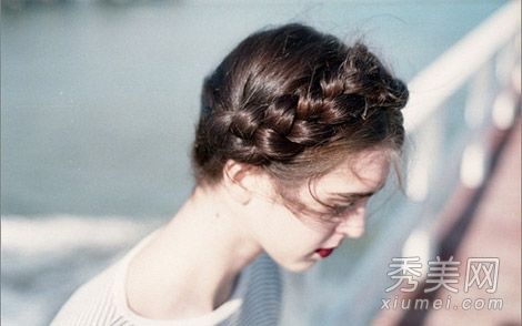 如何在夏天打造一款出色的发型