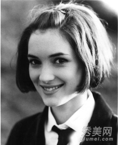 9时尚短发发型图片短卷发更易变