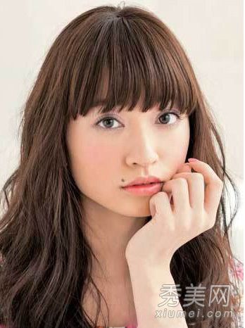 16种发型推荐适合长脸女孩的发型。