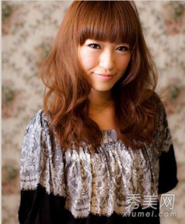 迷人的棕色系长卷发不同的刘海气质很不一样