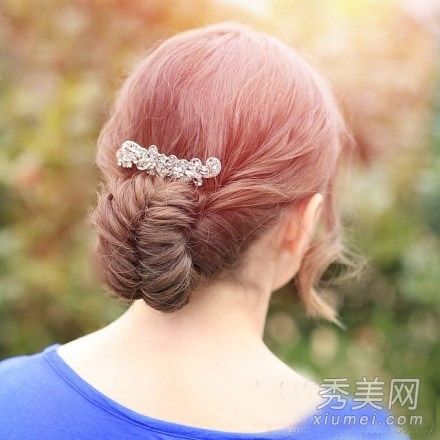 高温长发盘起来9个美丽的头发凉爽夏天必备