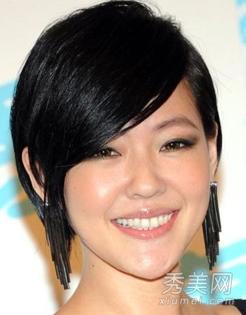 小S范冰冰大眼尖勾魂眼线小烟熏画