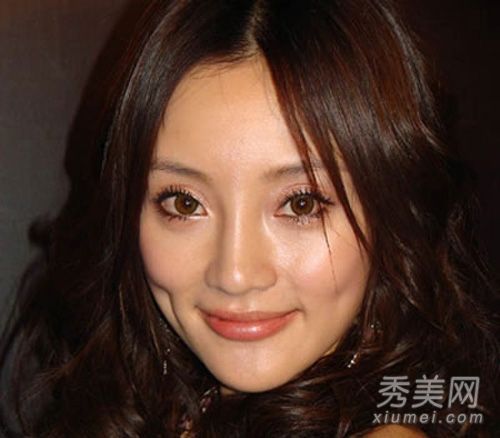 如何使用双眼皮棒塑造欧洲大眼睛？