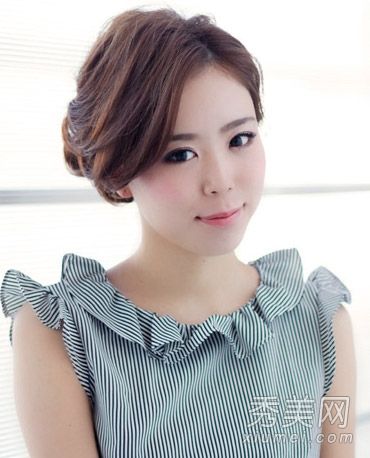 改变你的发型，保持好心情，并不断改变10种甜美的发型。