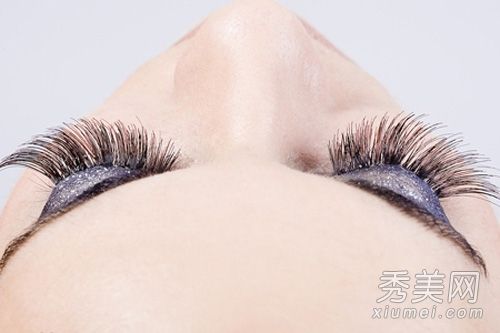 修剪或应用维生素e会使睫毛变得更厚吗？