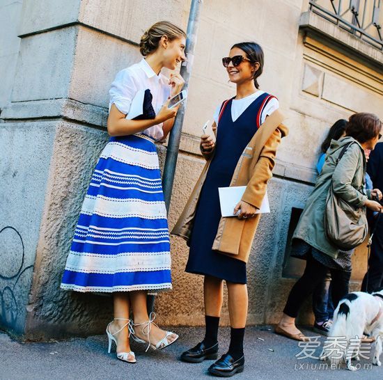 公主裙的美丽让你想起了儿时的一个小女孩。