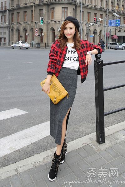 在初冬，热身赛人才最流行的比赛是时尚比赛。