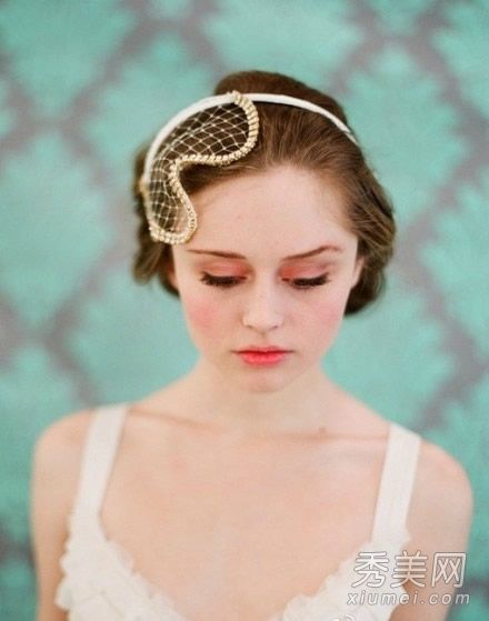 你最喜欢的新娘头饰是什么