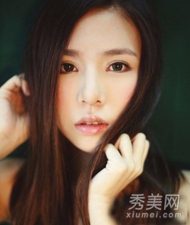 2014时尚范女孩直发是纯洁、甜美和超级淑女
