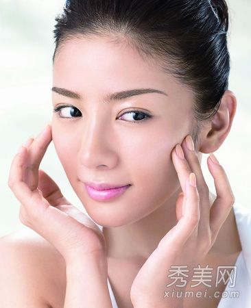 收缩水分、冷水洗脸和收缩毛孔的五大误区