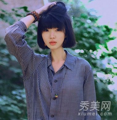 在2014年,最新的韩式新鲜短发是短发女孩展示自己身高的必要条件