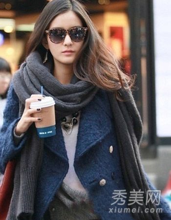 2014年最新的韩国街头风格紧跟时尚潮流。