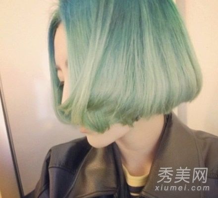 短发染色增添活力、个性和光彩。