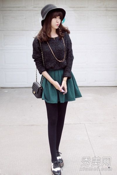 穿着伞裙时，梨形看起来最苗条。