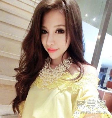 女孩长发烫发造型韩凡的甜美