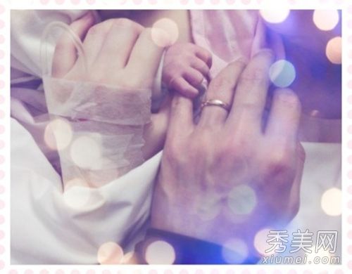 性感妈妈李小璐的丰胸和脸部成长日记