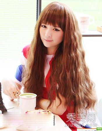 最新流行的韩式长发烫发，温柔可爱，超老