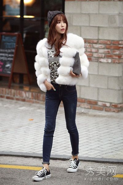 皮草外套搭配紧身衣韩版高贵风格