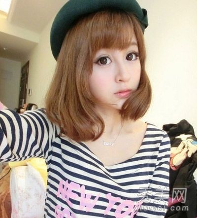 2014新款女孩发型斜刘海展现时尚气质