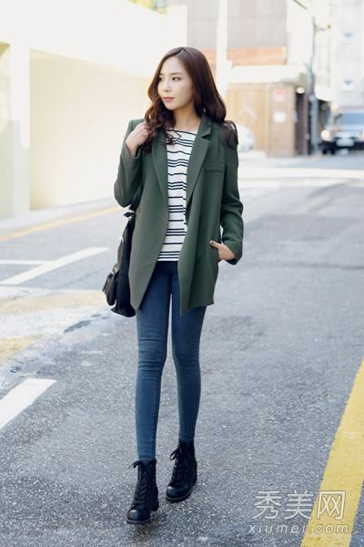 在秋天，不用换鞋子或靴子就能换上一件多用途的外套是非常有吸引力的。